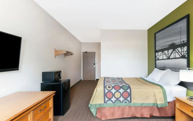 Super 8 Big Rapids MI