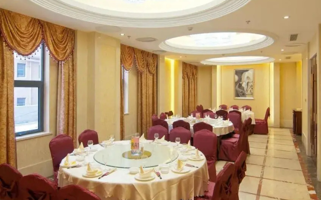 Fujun Grand Hotel