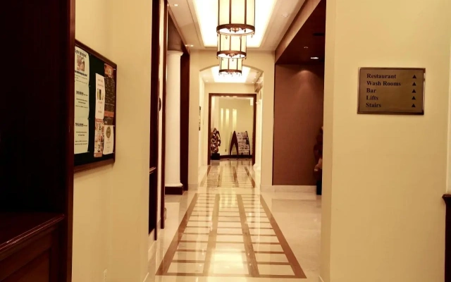 DLF Club 3