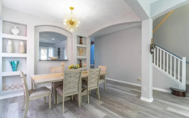 8523 Emerald Island