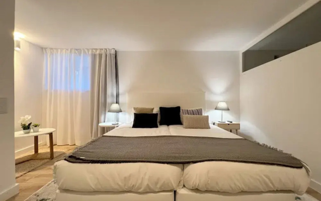 Casas Capela by O'Porto Seven