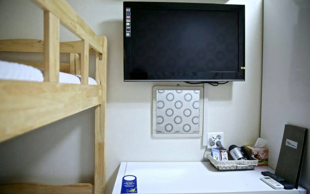 Tomo Residence