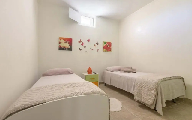 3229 Trullo Mimosa by Perle di Puglia