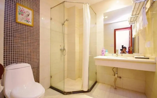 Long Teng Business Hotel