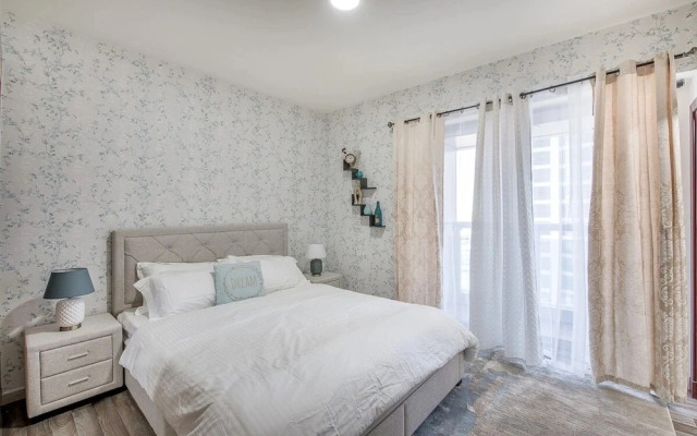 High-floor 2BR With Dubai Marina Views