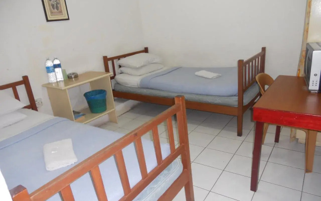 Borneo Adventure Center & Lodge