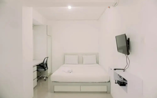 Cozy Stay Studio At Urbantown Serpong Apartment