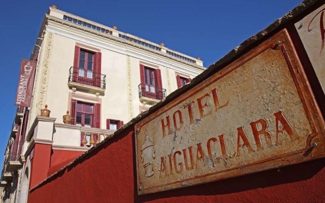 Hotel Aiguaclara вид на фасад