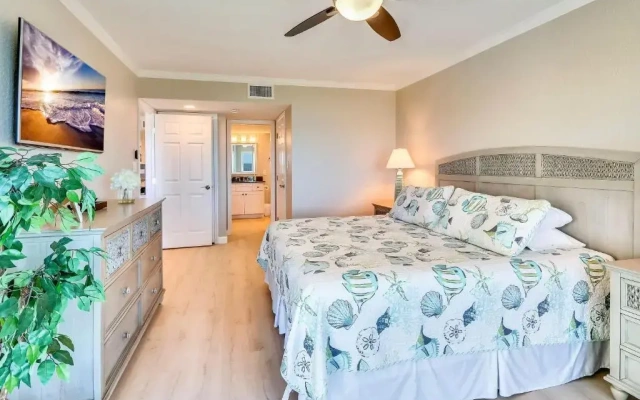 Land's End 6-302 Beach Front - Premier