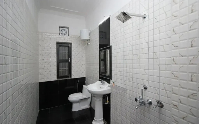 Absin Hospitality 2 by OYO Rooms