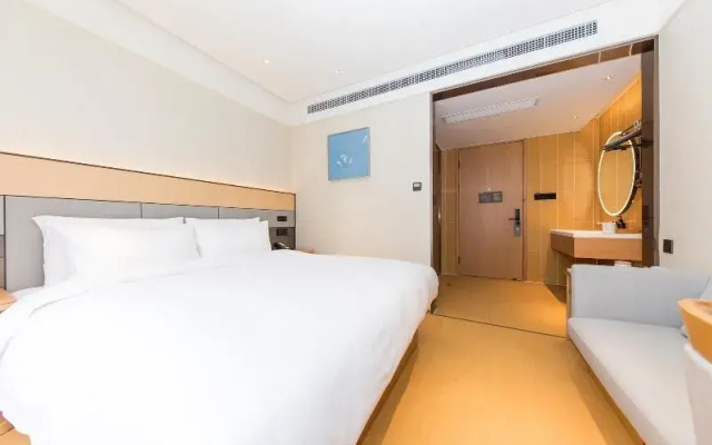 Ji Hotel Shanghai Longbai Xincun Metro Station