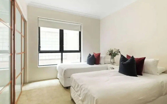 Stylish & Cozy 4BR Retreat With Free Parking