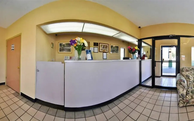 Days Inn Ashburn