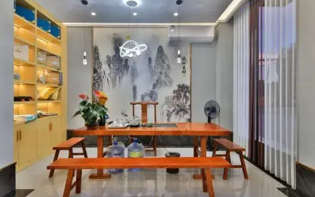 Linyi Longrui Smart Hotel (Linyi High-speed Railway Station)