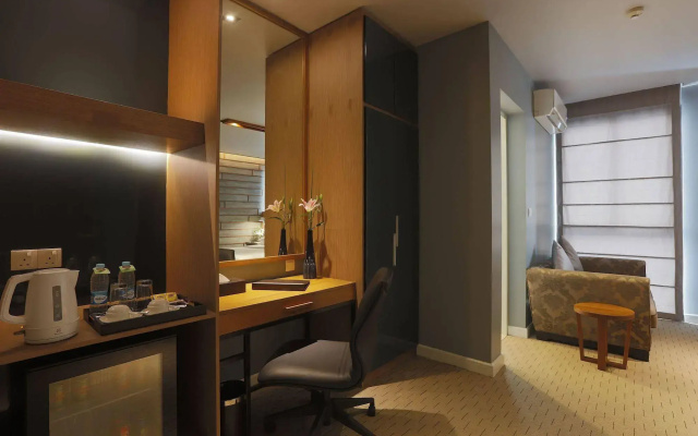 The Link Yangon Boutique Hotel