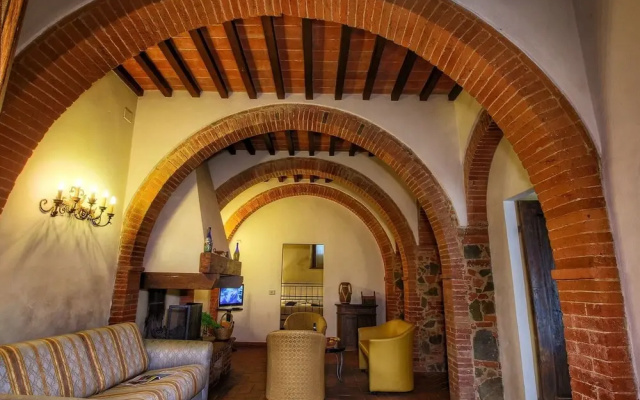Cozy Villa for Six Guests