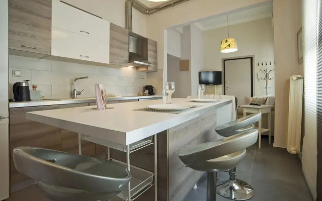 Coastal Charm in Piraeus