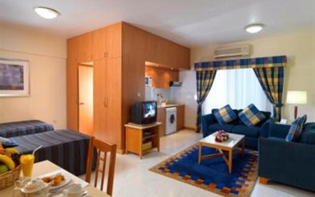 Отель Golden Sands 3 комната для гостей