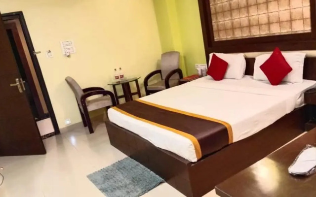 Hotel Saptarshi