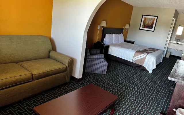 Express Inn & Suites