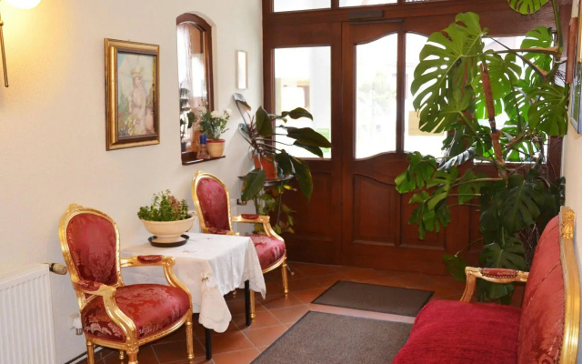 Hotel Restaurant Zur Hallenburg