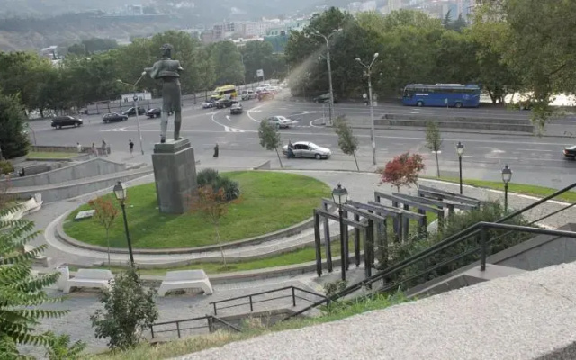 Alices Wonderland in the Heart ot Tbilisi