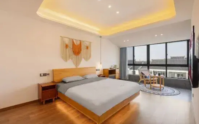 Floral Hotel·Huguang Hotel (Yaohu Town Store)