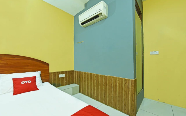 OYO 89656 Melati Hotel Nilai