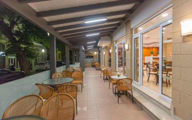 Отель Astron Hotel Rhodes Греция, Родос - отзывы, цены и фото номеров - забронировать отель Astron Hotel Rhodes онлайн вид на фасад