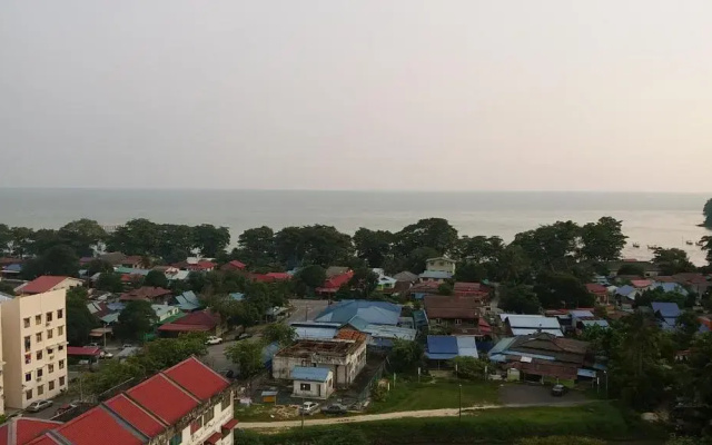 Coastside Homestay
