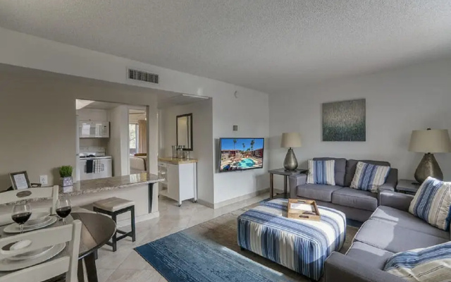Park Suites at 138 - One Bedroom Apartment