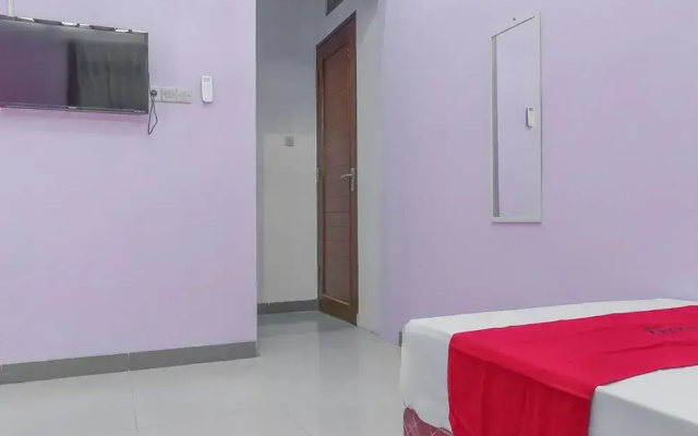 RedDoorz Syariah @ Puri Kalijaga Street