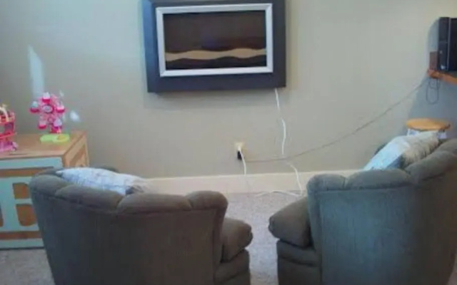CopperHorn basement suite