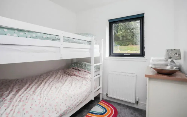 26 Strathtay Lodges