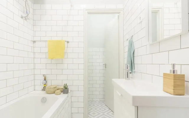 Vanilla Apartment