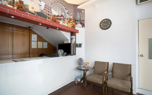 A Hotel Farrer Park - Newly Renovated