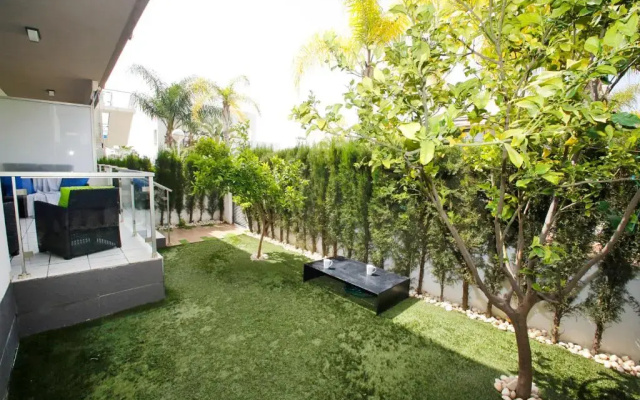 Fantastic Home with AC, pool and bbq
