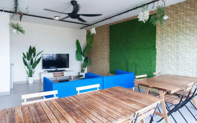 Tamarind Luxury Condo by Smarthome