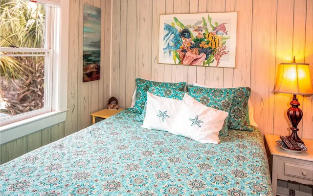 CScape - 2 Br Home