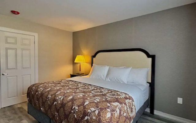 Big Bird Inn Wawa, SureStay Collection by Best Western