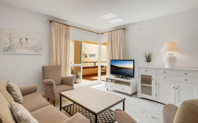 Spacious 3 bedrooms apartment at LAS BRISAS