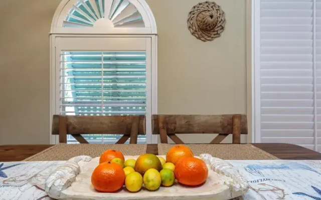 LaCasa on Mango