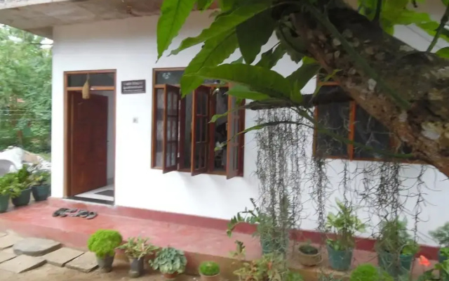 Mango House