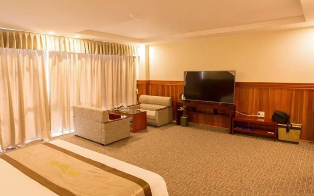 Vinh Plaza Hotel