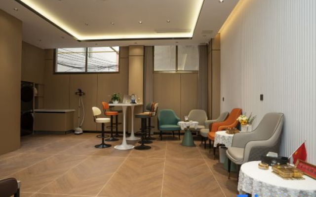 Home Inn Rui Bai · Cloud Hotel (Gushi County Phoenix Avenue)