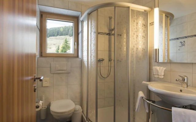 Berghotel Tgantieni