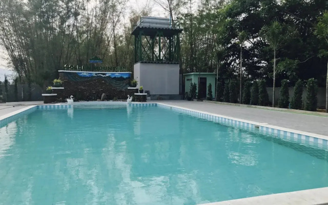 Golden Mountain Hotel