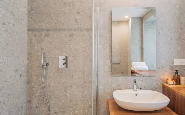 Muralto's Nest by Rent all Como