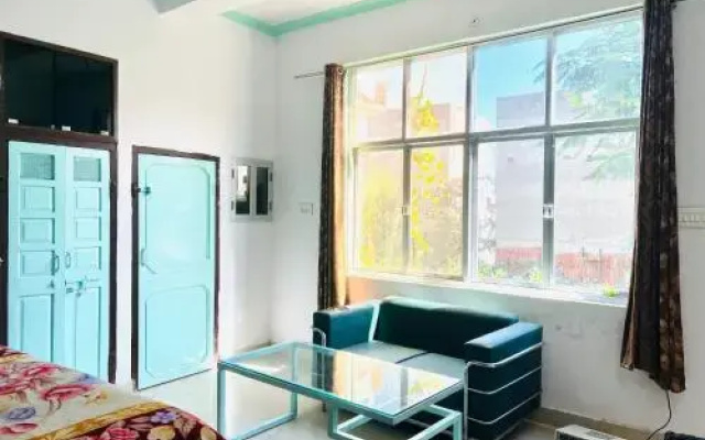 Bhoora House