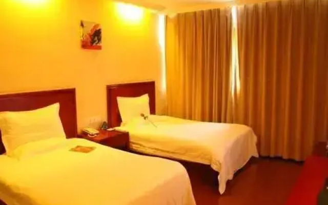 Greentree Inn Guiyang Penshuichi Business Hotel